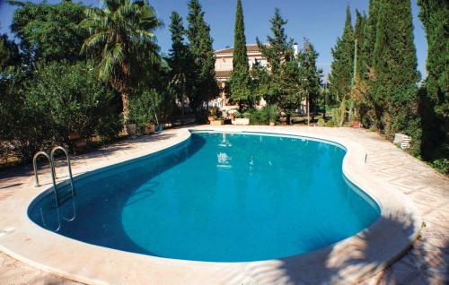 Amazing home in Crevillente with Outdoor swimming pool and 6 Bedrooms gîte à louer San Isidro