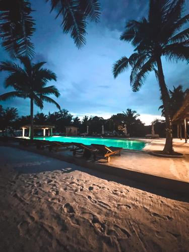 スイミングプール, ビーチウォーク コー ロン (BeachWalk Koh Rong) in ロン島