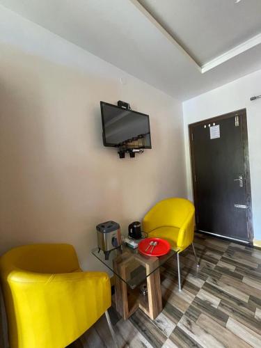 Deluxe Double Room with Balcony image 10