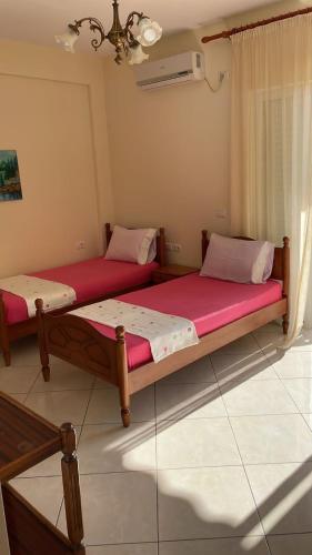 Family Room with Garden View image 1
