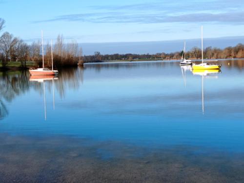 Les Charmes du Lac Gite Romantique avec jacuzzi privatif