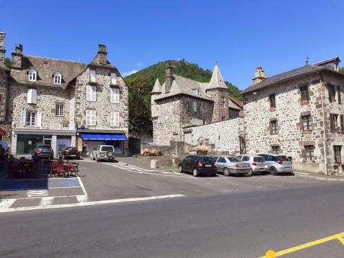 Maison du Chevalier des Huttes - Table et Chambres d'hôtes