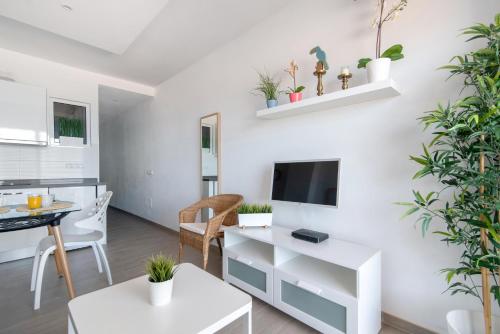 Home2Book Cozy Apartment Beach Front Las Canteras 4