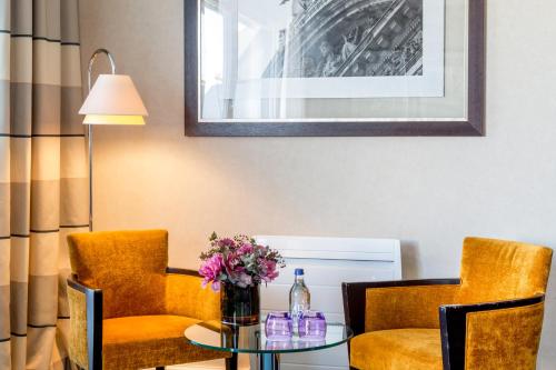 アウテウリ マノテル ホテル