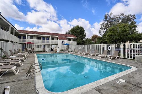 Motel 6-Petaluma, CA