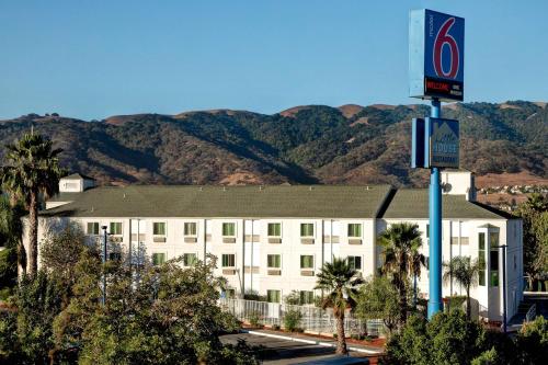 Motel 6-Gilroy, CA