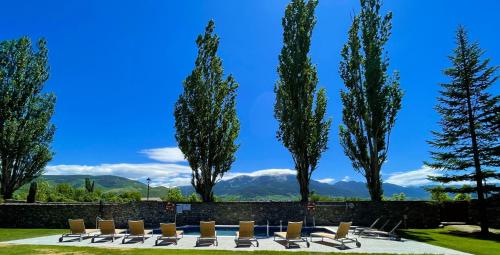 367684184 Hotel Fontanals Golf