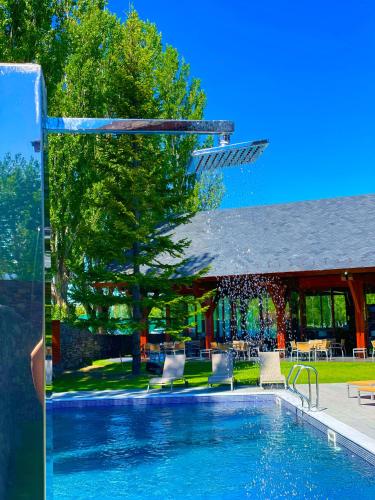 367684398 Hotel Fontanals Golf