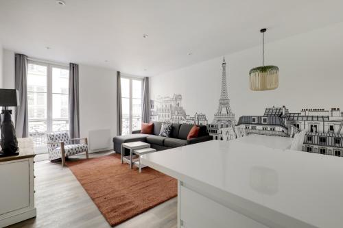 AC 4 people apartment Louvres Place Vendome Paris center by Weekome - Location saisonnière - Paris