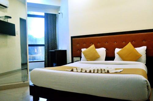 THE BEST HOTEL MUMBAI