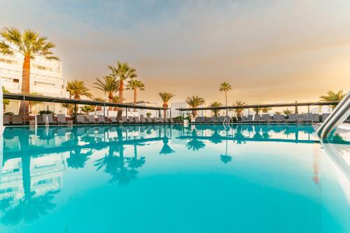 Aequora Lanzarote Suites