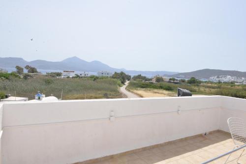 Papikinou Studios in Milos Island