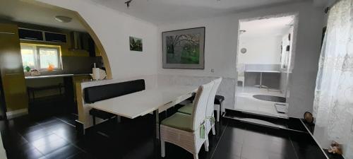 廚房, Casa Marinela in 奧拉迪亞城中心