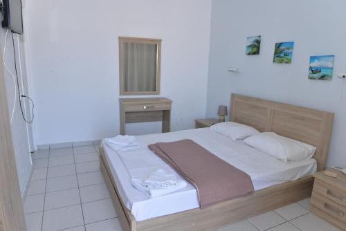 Blue Rooms – Adamantas