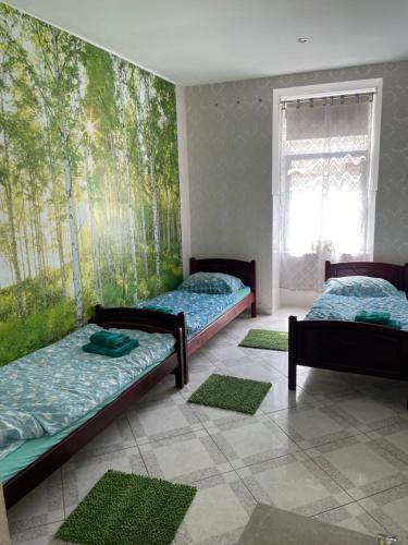3 twin beds