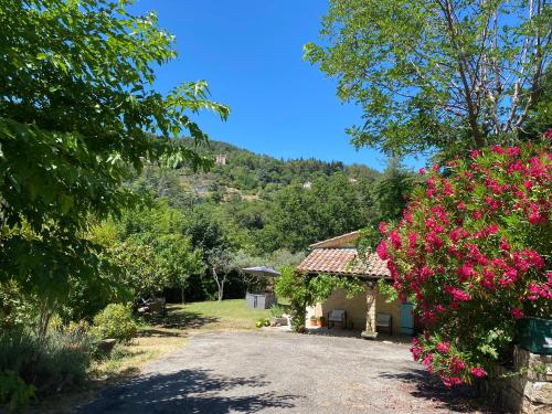 La Source gîte à louer Tauriers