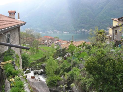  Stanza privata a 10 minuti dall´Abetone, Ferienwohnung in Pian di Novello