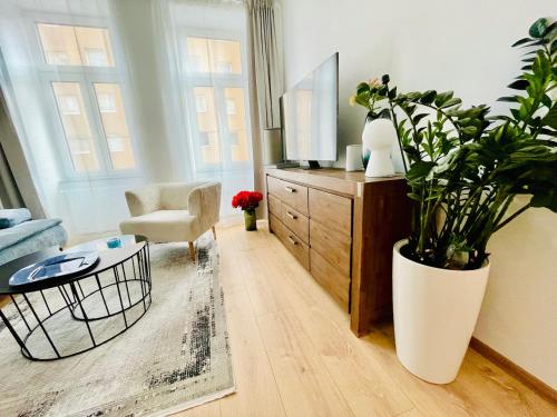 Colorful & Quiet Apartment in Beautiful Viennese Building, Vídeň (fotografie 6)