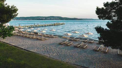 пляж, Premium Mobile Homes - Hotel & Resort Adria Ankaran in Анкаран