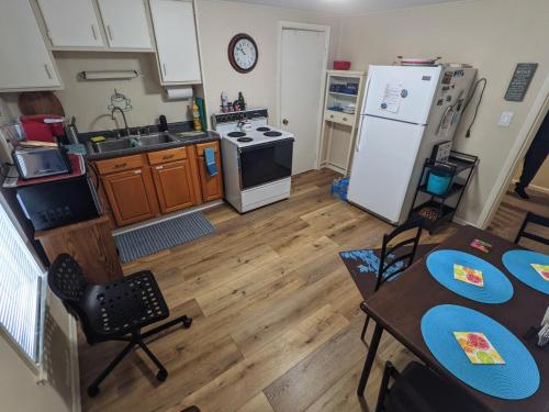 ห้องครัว, The Estate Loft in Downtown Milford in มิลฟอร์ด (OH)