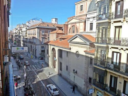 Six Rooms Plaza Mayor - image 12