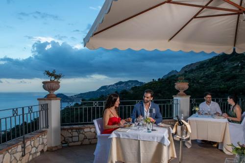 ห้องอาหาร, โรงแรมโอลิมโป เล แตร์ราซเซ (Hotel Olimpo le Terrazze) in เลโตจันนี่