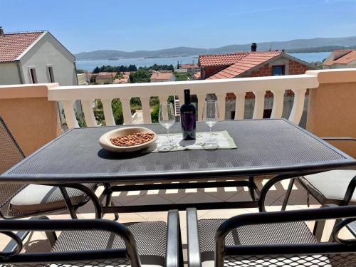 Apartments Kala
