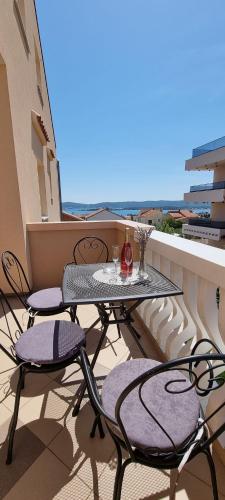 Apartments Kala