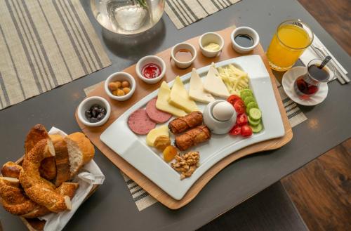 The Gate 30 Suites - image 11