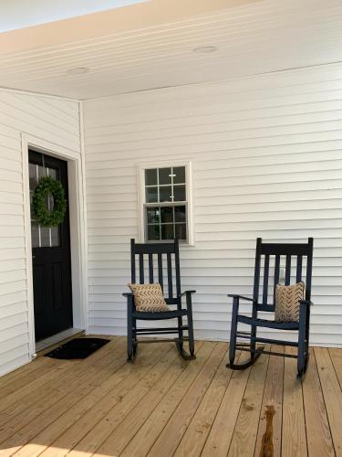 Newly Remodeled Stouchsburg Cottage in Myerstown, USA