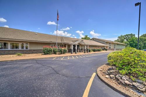 Tellico Village Getaway with Theater, Game Room in Loudon (TN)