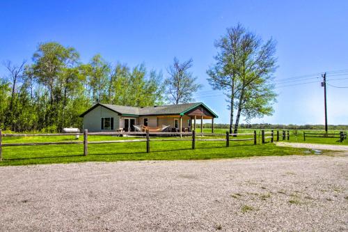 Rural Harrys House with Fire Pit on 20 Acres