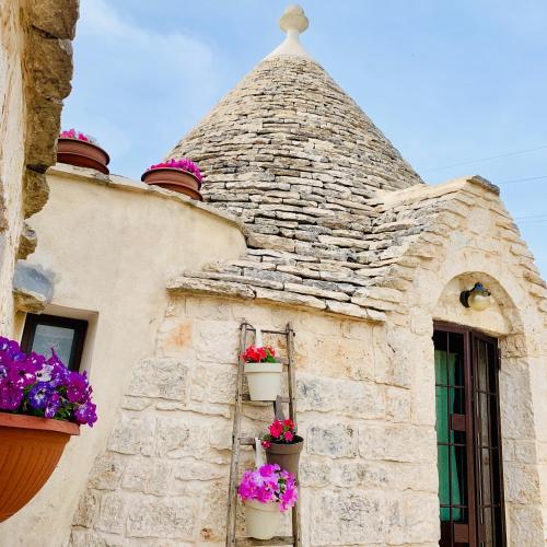  Trulli Pietra Viva in Alberobello