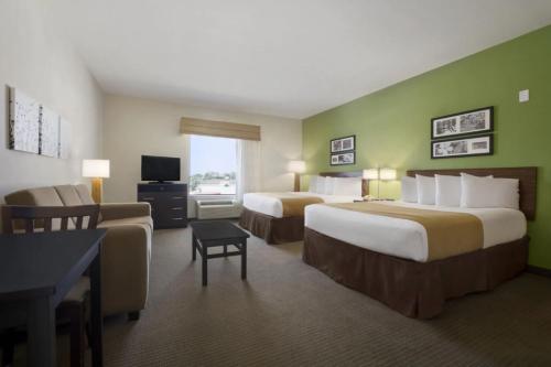 1 queen bed