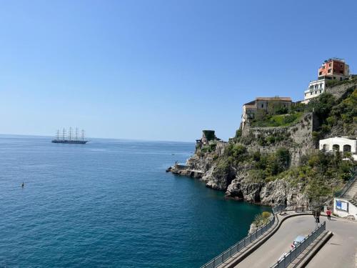 FRENNESIA Amalfi Coast - Accommodation - Atrani