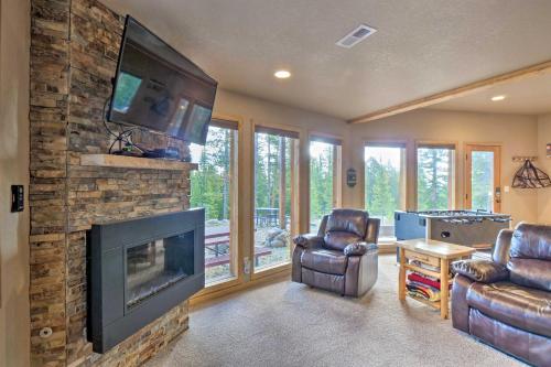 'Aspen Leaf Lodge' with Great Mountain Views!