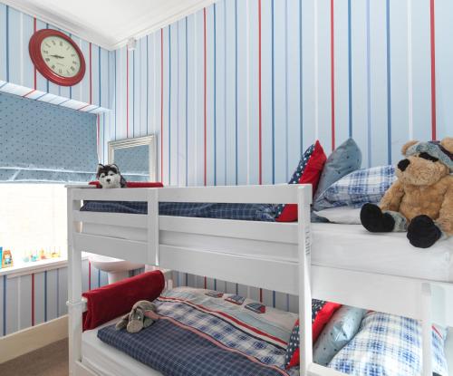 Howarth House - image 12