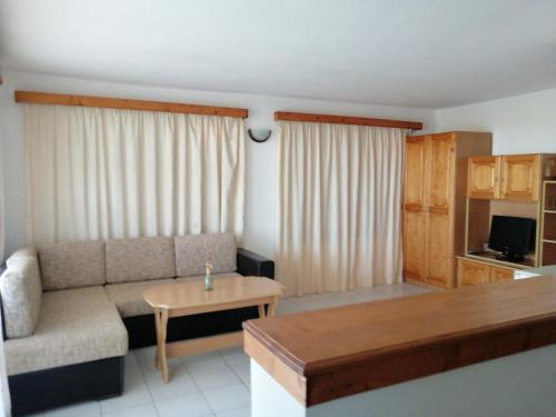 Ianakiev Guest House in Černomoretsa
