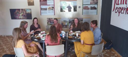 Safi Kitchen Hostel in 타필라