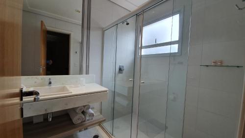 Deluxe Double Room image 3