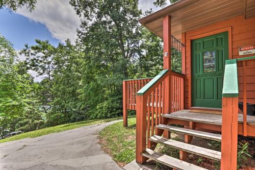 Gatlinburg Chalet with Hot Tub Sauna and Mountain View - image 2