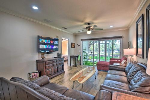 B&B Palm Coast - Waterfront Condo with Boat Dock, Gym and Pool! - Bed and Breakfast Palm Coast