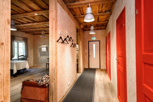 Shower, UKI Puhkekula in Parnumaa