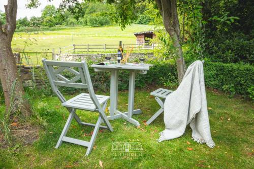 Cliff House Holiday Cottages - image 9