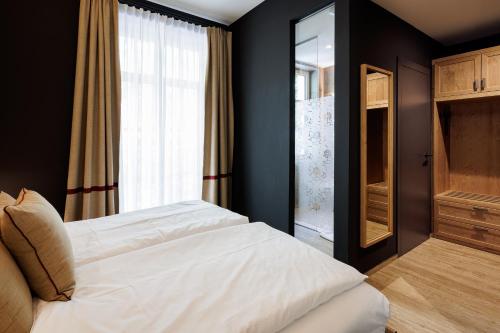 367818874 Boutique Hotel Sunrose 7 - Gourmet & SPA
