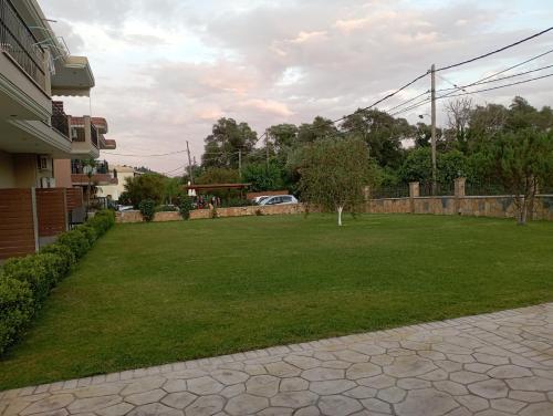 NIKOS DIMAS STUDIOS NIKOS DIMAS STUDIOS