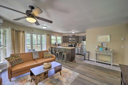 Banner Elk Condo about 4 Mi to Sugar Mountain Resort! detail