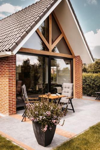 -NIEUW- Luxe & sfeervol Vakantiehuis Tholen in Толен