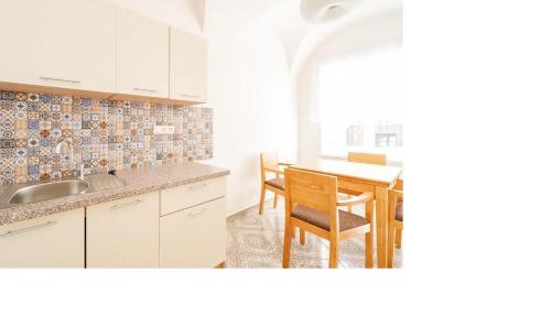Cocina, Penzion Kardinal in Mikulov