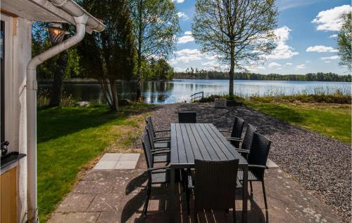 Viesnīcas āriene, Nice Home In Hallaryd With Kitchen in Torsholma